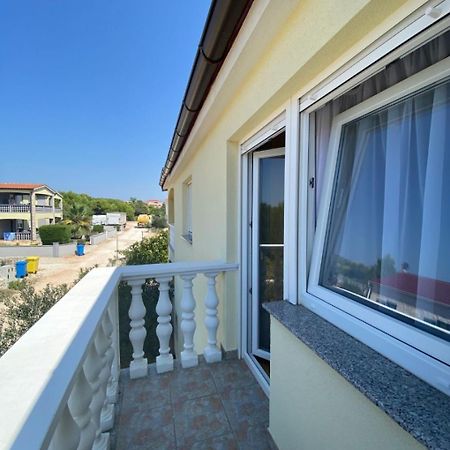 Apartments Draga - Comfortable & Afordable Vir Eksteriør billede