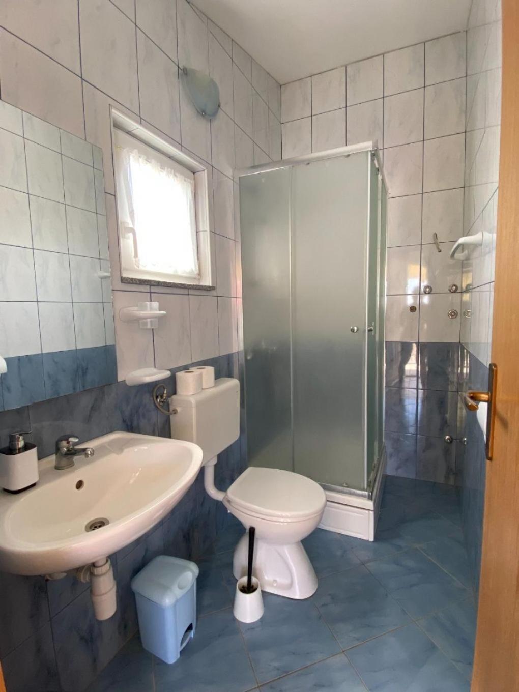 Apartments Draga - Comfortable & Afordable Vir Eksteriør billede